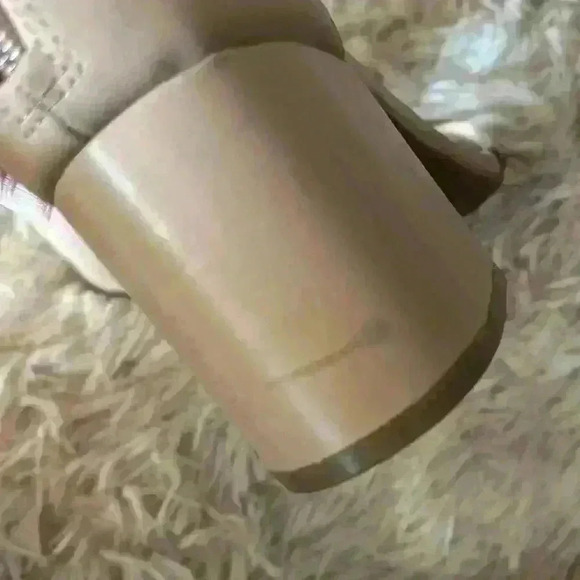 NWOB Inc sandals - Picture 3 of 5